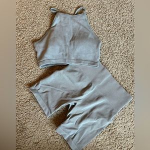Target: Light grey matching workout set
